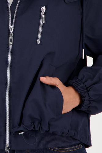 Jacke mit Kapuze