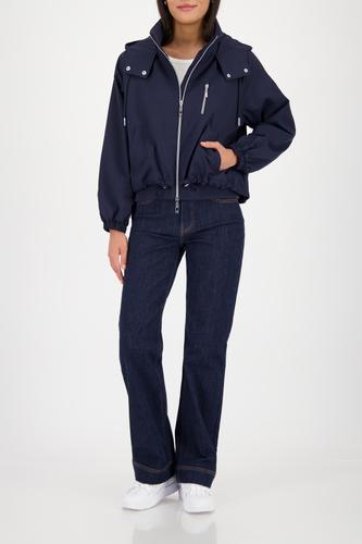 Jacke mit Kapuze