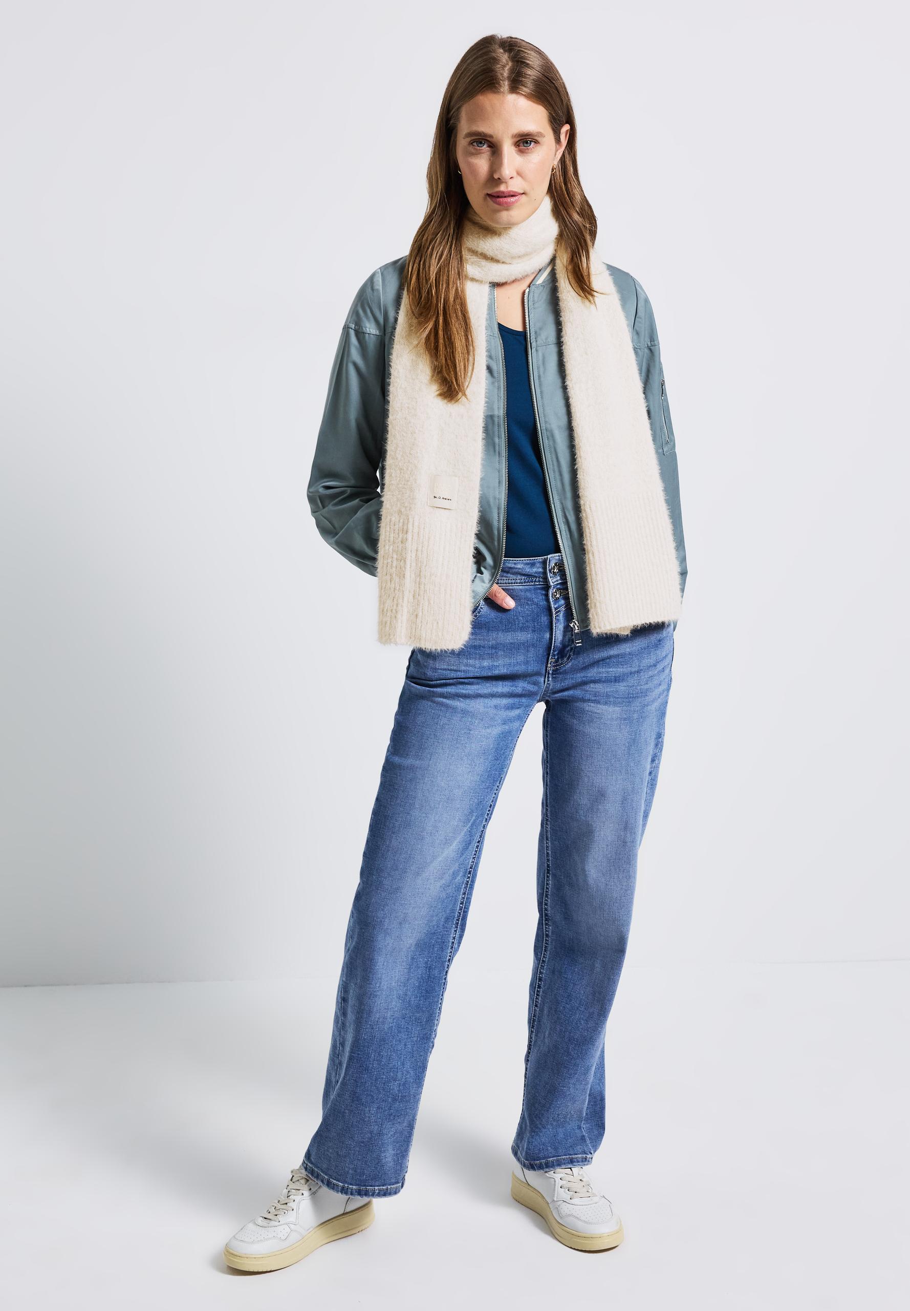 Langer Federgarn Schal One size - Lucid White