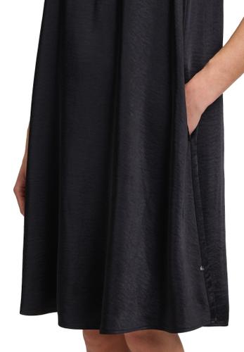 Basic-Kleid 40 Ausgestellt - Schwarz