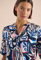 Kurzarm Bluse mit Multicolor Print S - Universal Blue