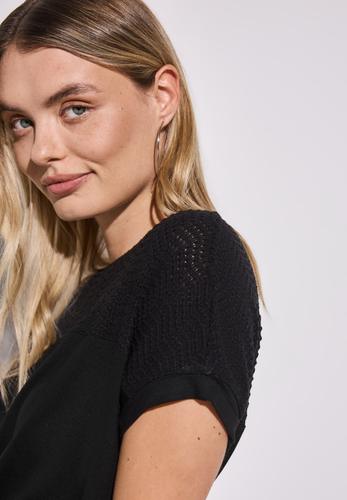Shirt mit Lochmusterdetail 38 - Black
