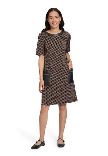Winterkleid 36 Ausgestellt - Schwarz/beige
