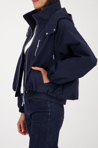 Jacke mit Kapuze