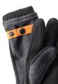 Handschuhe mit Lederriemen in Wolloptik