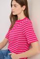 T-Shirt mit Boatneck und Streifen
