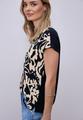 T-Shirt mit Split Neck und Frontprint