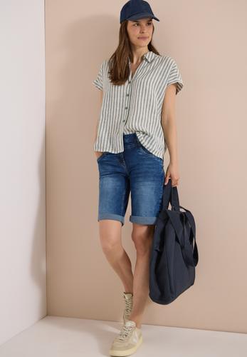 Slim Leg Jeansshorts im Casual Fit 29 - Mid Blue Used Wash